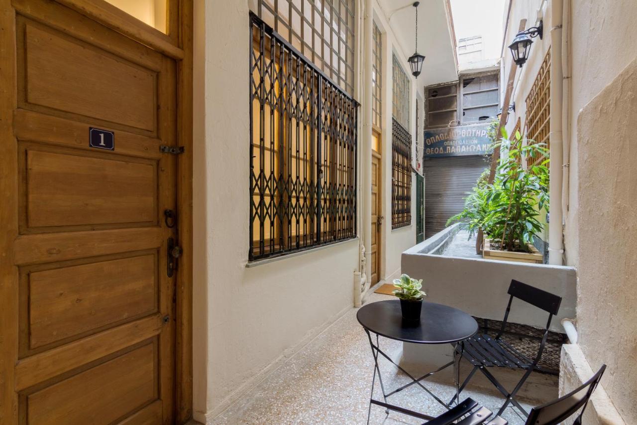 Apartamento Stoa Kairi Loft A Atenas Exterior foto